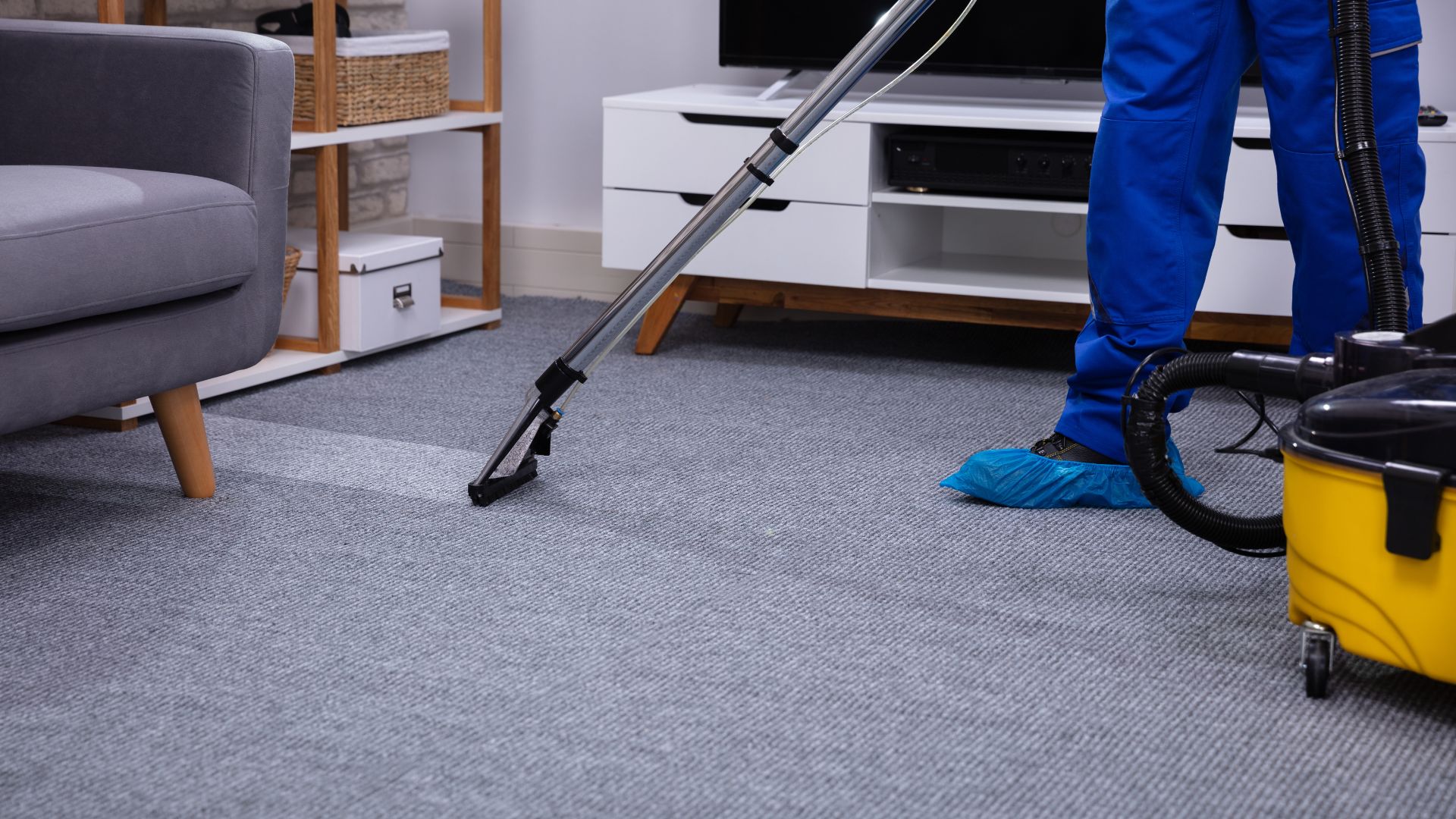 Read more about the article Revitalize Your Office Space with Expert Carpet Cleaning